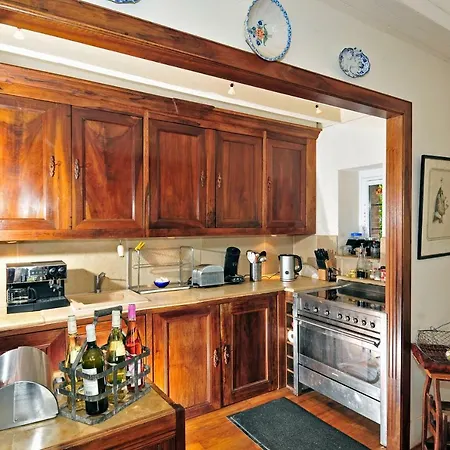 Sleeps 8 Wifi