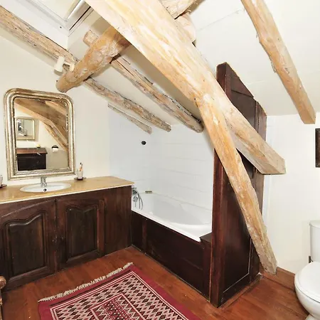 Sleeps 8 Wifi Lavaurette